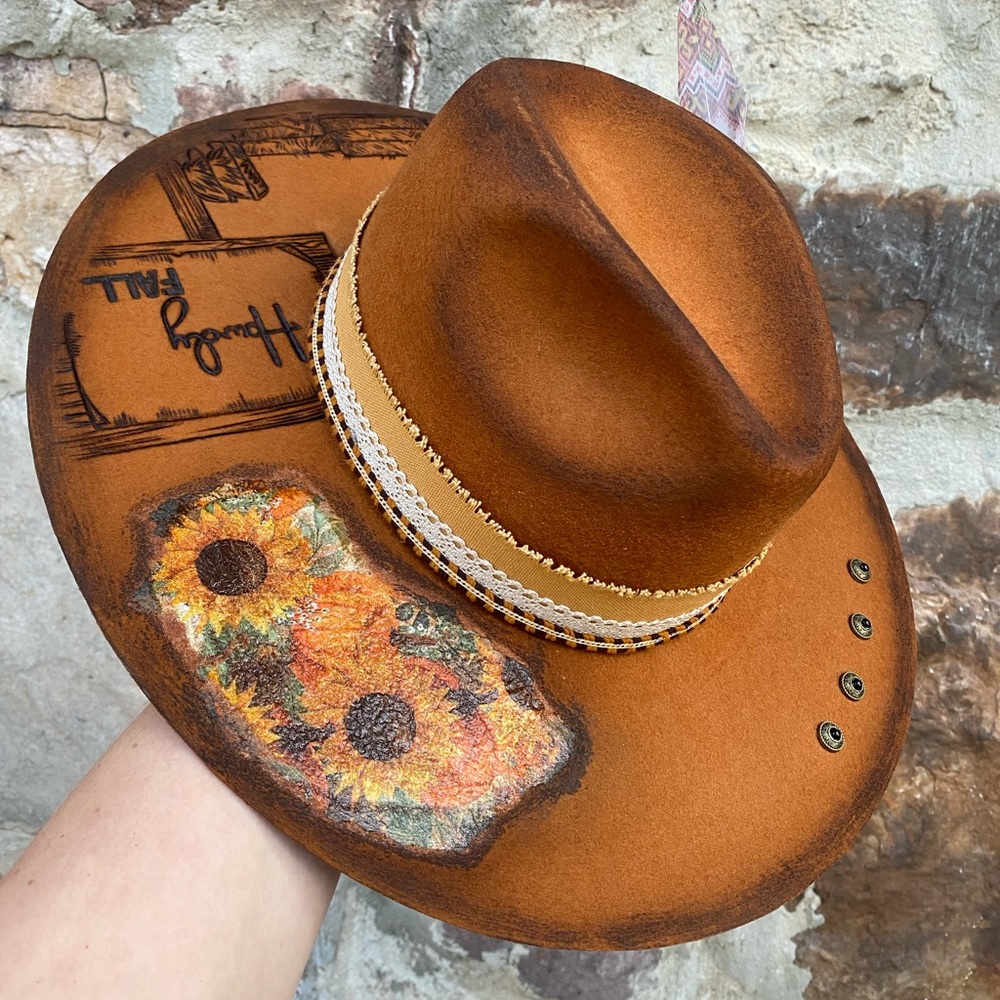 New “HOWDY FALL” Idyllwind OS Hand burned felt hat - Picture 4 of 8
